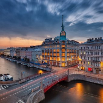 7 главных достопримечательностей Санкт-Петербурга и окрестностей: куда сходить и что посмотреть.